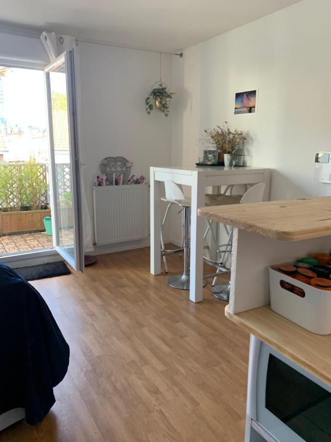 Super logement cosy, à deux pas du tram Nantes Exterior foto